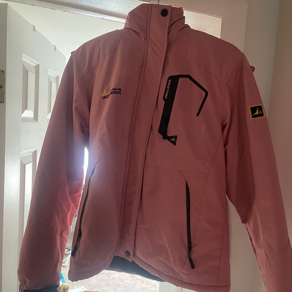 Snowboarding/skiing jacket